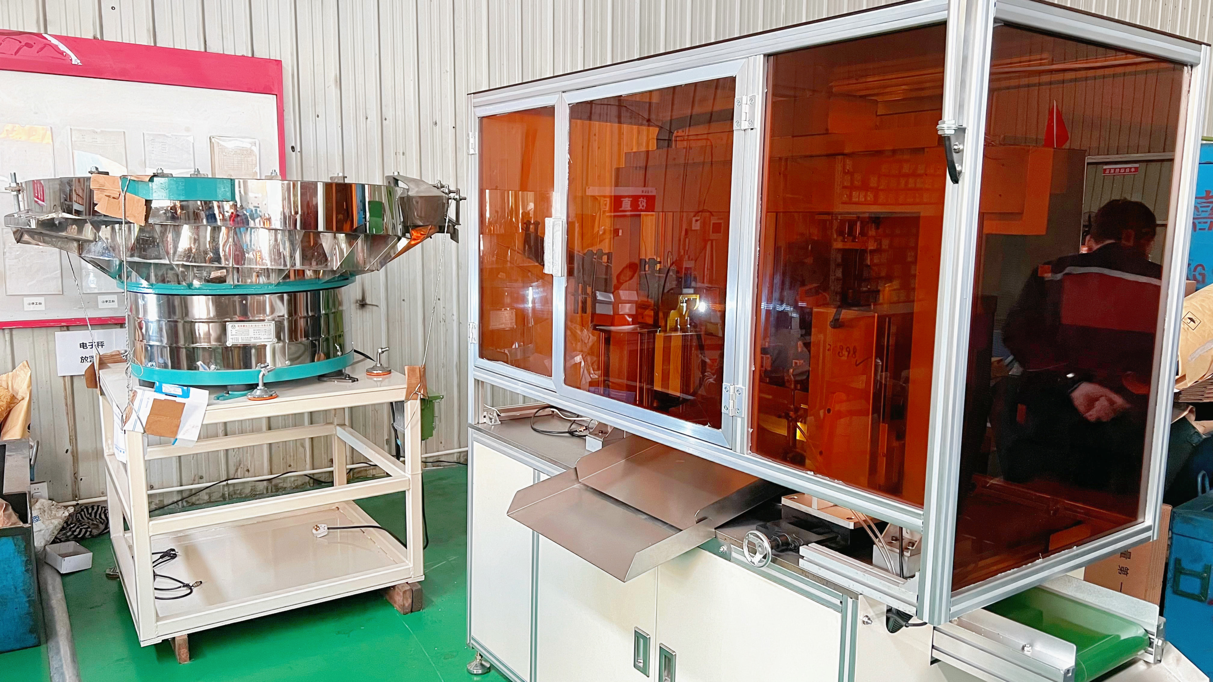 Améliorez la qualité et l'efficacité grâce au tri optique : Jinsixi atteint de nouveaux sommets dans la fabrication de précision.