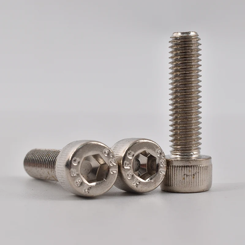 Vis à capuchon de tête hexadécimal plaquée nickel